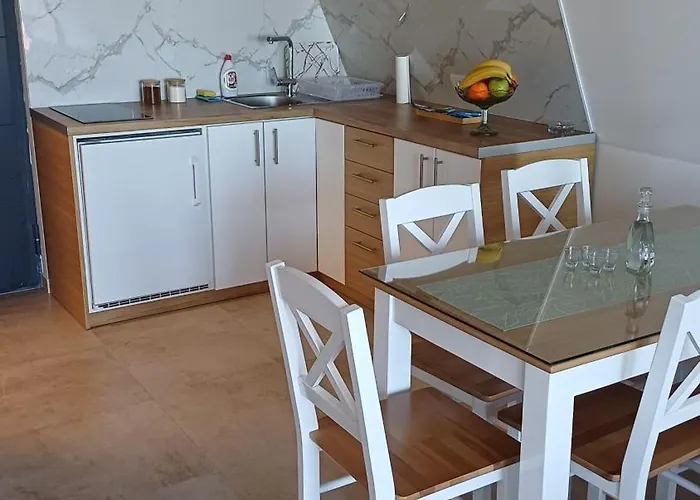 בית נופש A Frame Simic